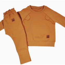 DRES KARMEL Z USZKAMI